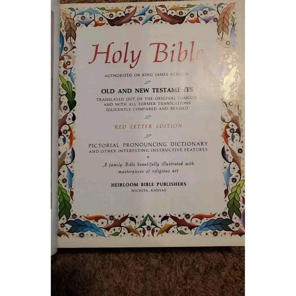 Heirloom Family Bible Holy Bible King James Version Red Letter Oversized,‎ New